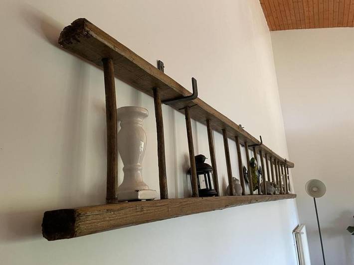 Location de vacances pour 14 personnes, avec terrasse ainsi que piscine et jardin à Pommiers (Loire) - 2