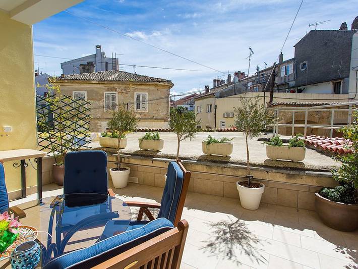 Ferienhaus mit Meerblick für 4 Personen, mit Balkon in Poreč