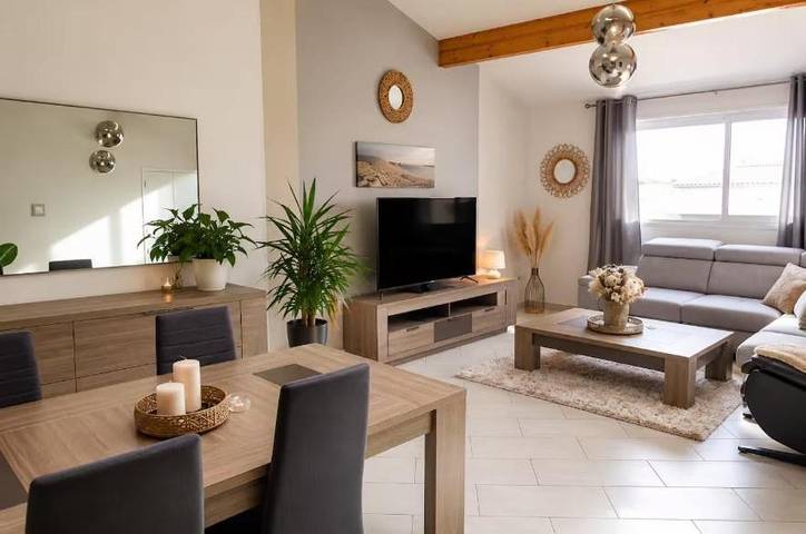 Location de vacances pour 7 personnes, avec Terrasse et Piscine à Peujard