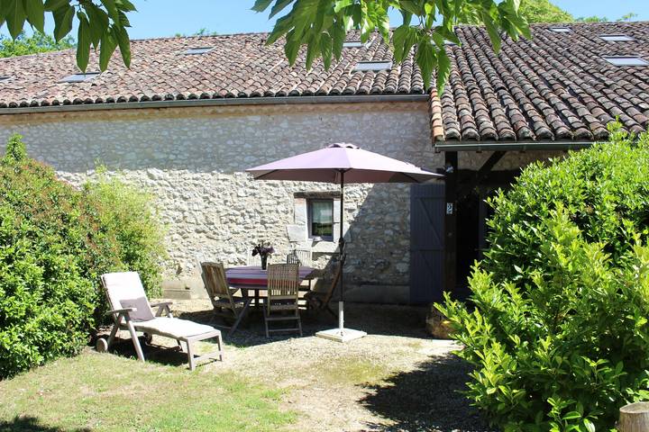 Gîte pour 5 personnes, avec piscine, animaux acceptés à Monflanquin