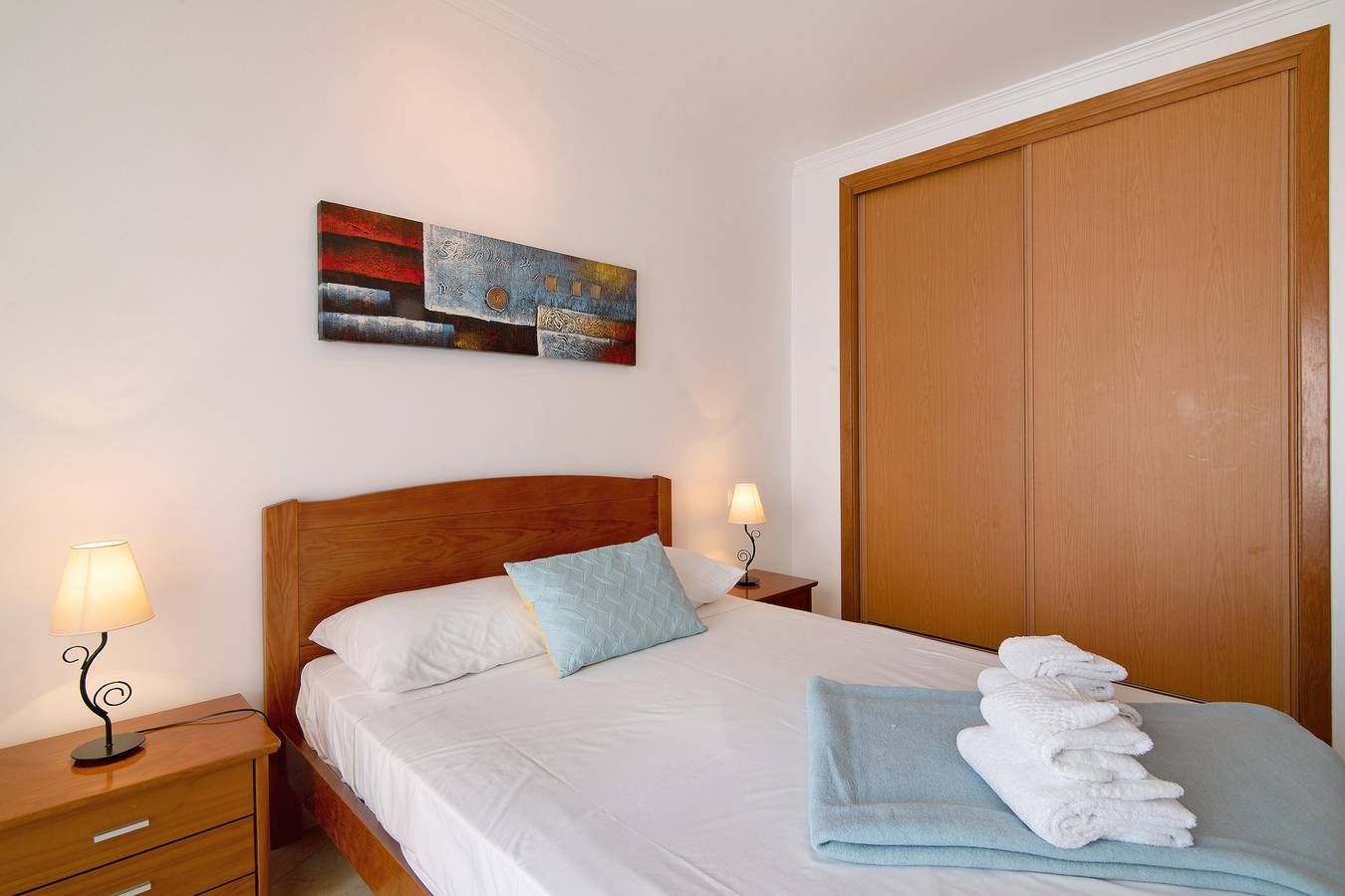 Apartamento inteiro, Apartamento 'Quarteira Beach Ii' com Varanda, Wi-Fi e Ar Condicionado in Quarteira, Distrito de Faro