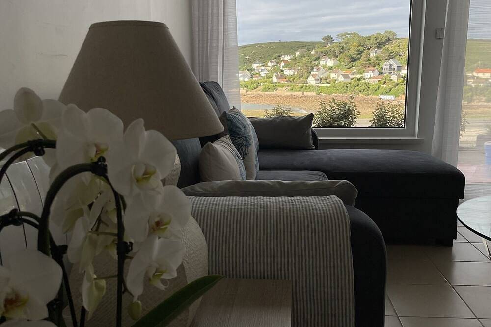 Au Petit Brick - a cozy hilltop sea view house in Maupertus-sur-Mer, Région de Cherbourg