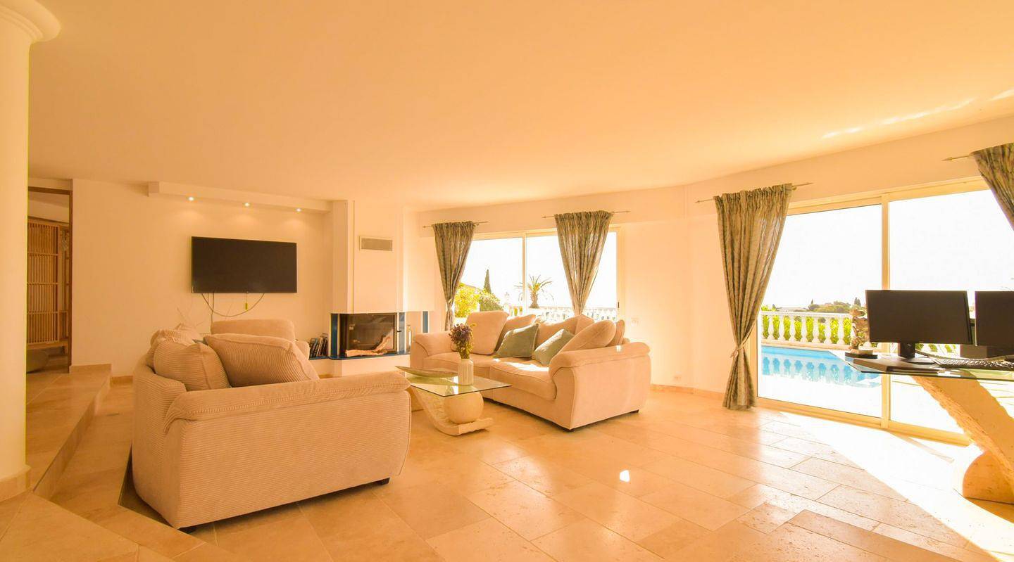 Villa für 8 Personen in Les Issambres mit Pool und weitem Meerblick in Roquebrune-sur-Argens, Mittelmeerküste (Frankreich)
