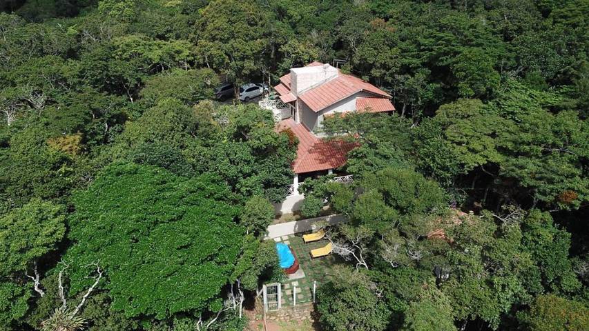 Casas e apartamentos de temporada para 12 pessoas, com vista e jardim e ainda piscina, com animais de estimação em Guaramiranga