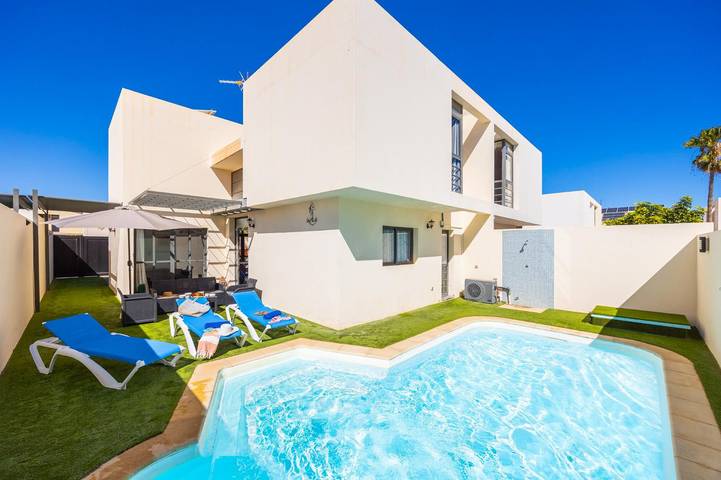 Villa for 6 people, with Terrace in Costa Teguise