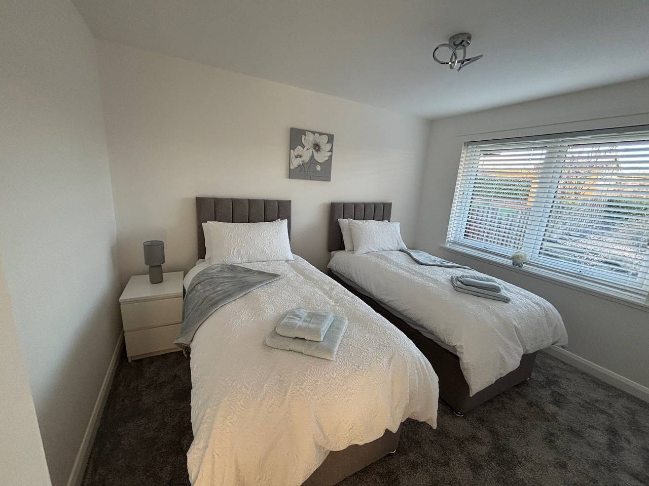 2-Beds, Sleeps 4 w/ Parking, 15 mins to St Andrews in Anstruther, Fife region
