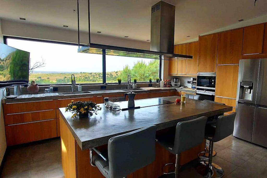 Three-Bedroom House in Galapagar, Área Metropolitana de Madrid