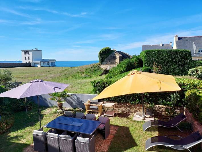 Gîte pour 6 personnes, avec Terrasse ainsi que Jardin et Vue dans Plage du Courégant