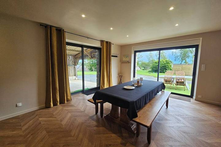 Location de vacances pour 4 personnes, avec jardin à Hénansal