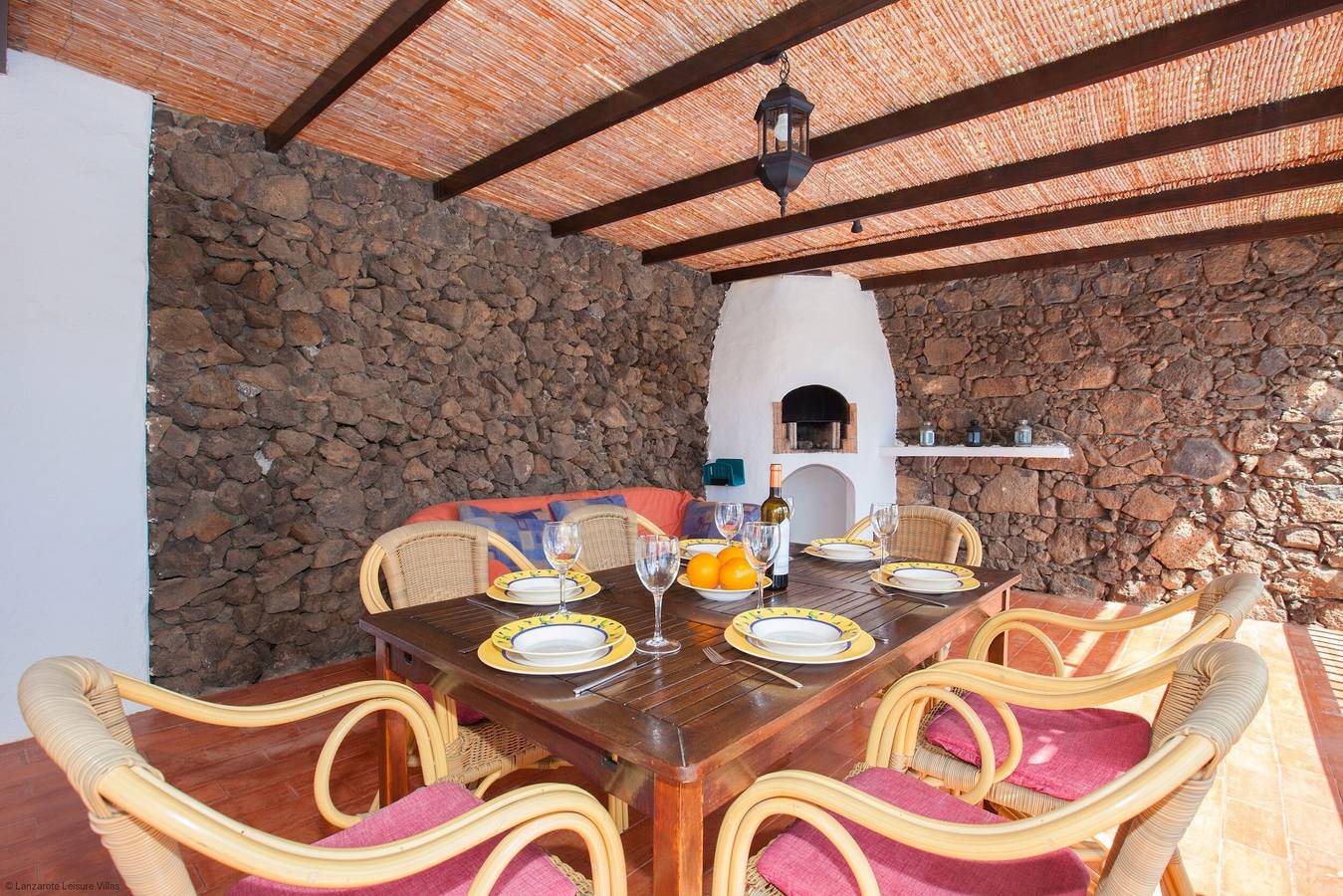 Villa Casa Gegore with Pool, Garden, Terraces & Wi-Fi in Puerto del Carmen, Tías