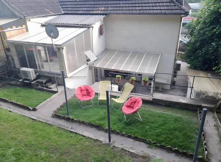 Location de vacances pour 7 personnes, avec terrasse et jardin à Le Lardin-Saint-Lazare - 4