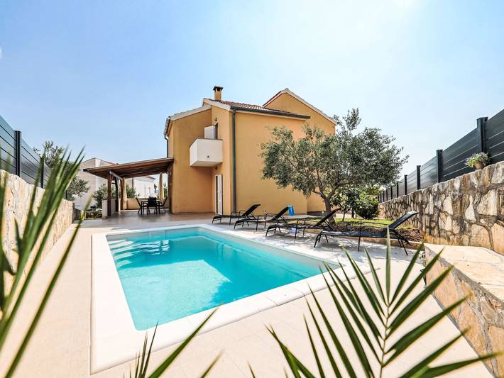 Ferienhaus für 8 Personen, mit Balkon in Maslenica - 2