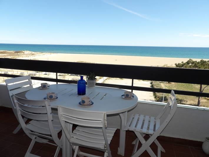 Location de vacances pour 4 personnes, avec balcon dans Saint-Cyprien-Plage