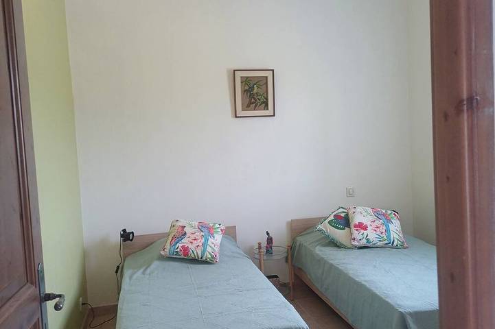 Gite calme (logement 4/5 p) sur domaine viticole, piscine chauffée en période in Mormoiron, Parc naturel régional du Mont-Ventoux