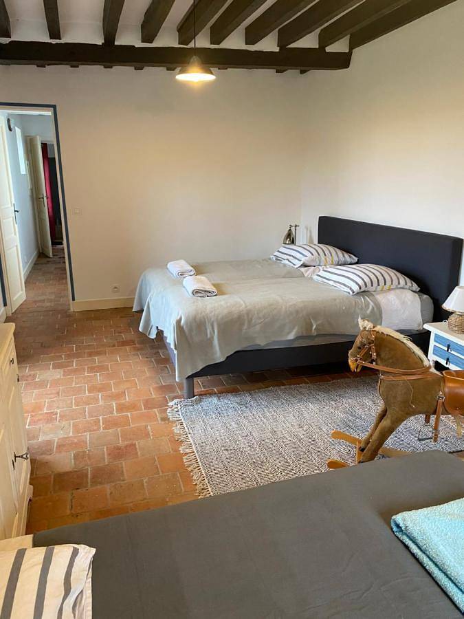 Location de vacances pour 5 personnes, avec vue et terrasse à Notre-Dame-de-Courson - 4