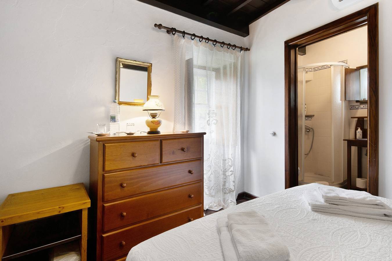 Tweepersoonskamer 1 - Quinta Do Rossio met Zeezicht, Wi-Fi en Airconditioning, foto 8
