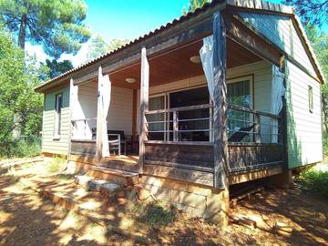 Chambre d’hôte pour 5 personnes, avec sauna et jardin ainsi que piscine et vue, animaux acceptés à Villars
