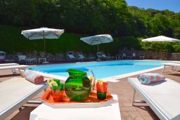 Cottage pour 7 personnes, avec piscine ainsi que terrasse et jardin à Colognola ai Colli