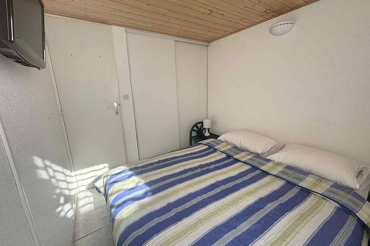 Location de vacances pour 4 personnes, avec terrasse et piscine dans Office De Tourisme De La Tranche Sur Mer - 3