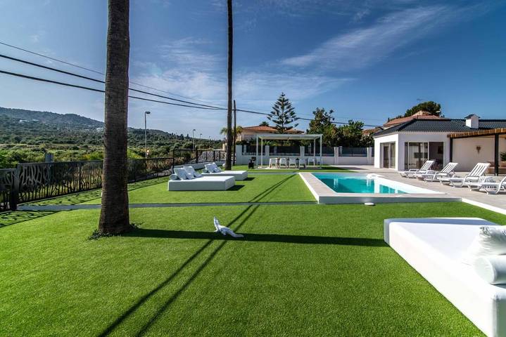 Casa rural para 10 personas, con vistas además de piscina y jardín en Churriana - 4