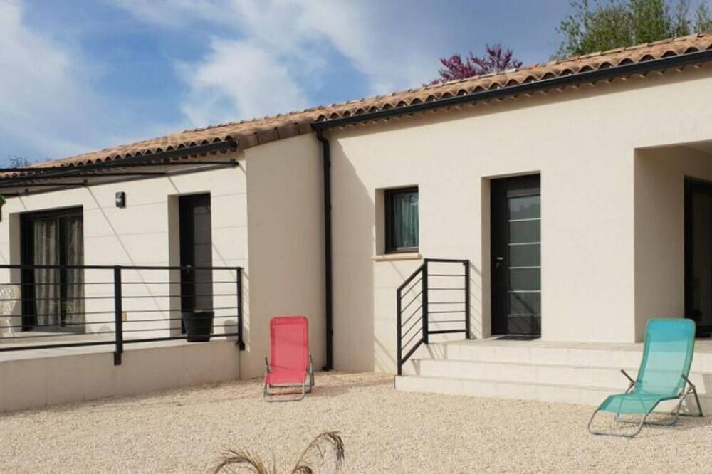 Gîte au couchant 60m2 2 chambres 5 pers 300m de la plage tout confort air-conditioned in Saint-Martin-d'Ardèche, Gorges de l’Ardèche