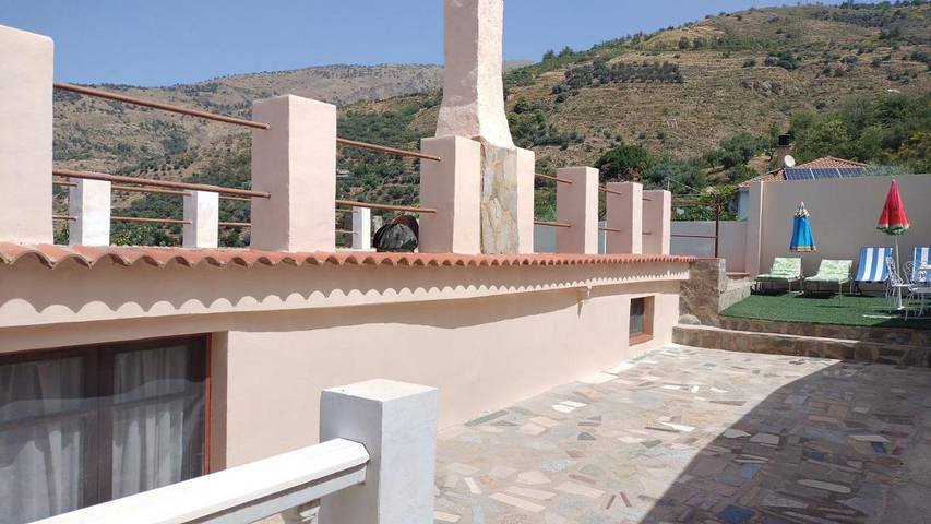 Maison de campagne pour 6 personnes, avec jardin et vue ainsi que terrasse et piscine à Lanjarón - 4