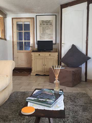 Gîte pour 4 personnes, avec terrasse et jardin à Le Bec-Hellouin
