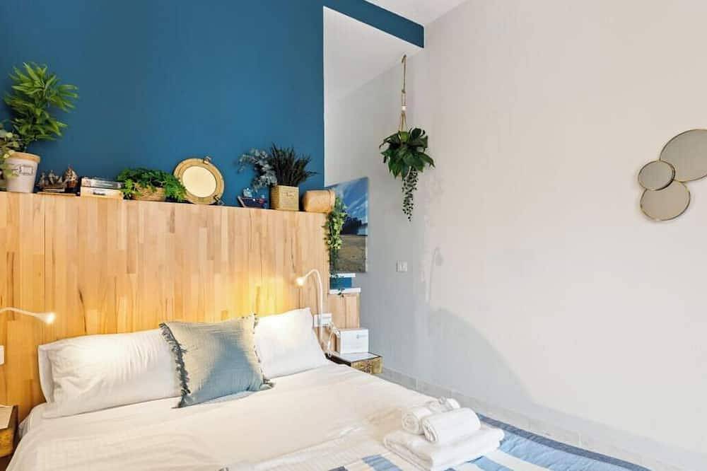 Vistamarina room 1 – Essential comfort in the heart of Cagliari 🌊✨ in Marina (Sardinia), Cagliari