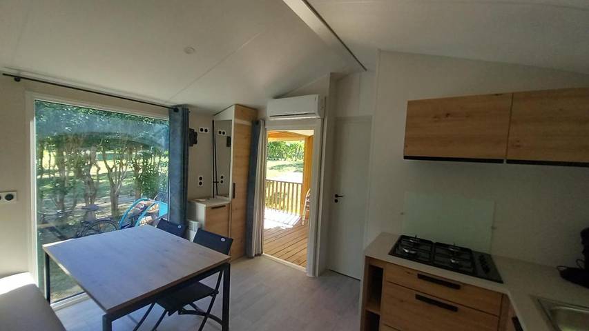 Camping pour 4 personnes, avec bassin pour enfant et terrasse dans Privas - 4