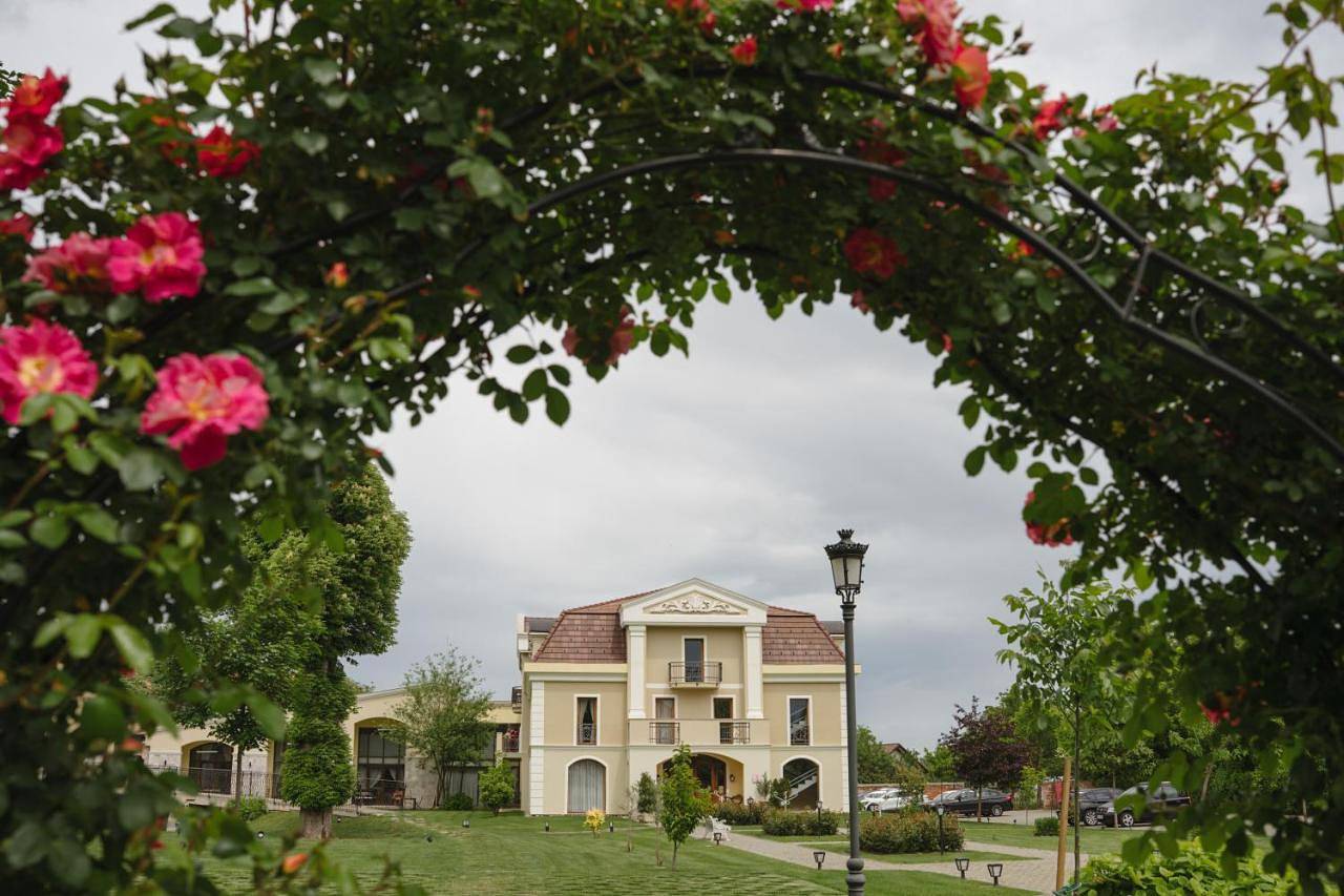 Domeniile Martinutzi - Hotel Cardinal in Alba (Romania)