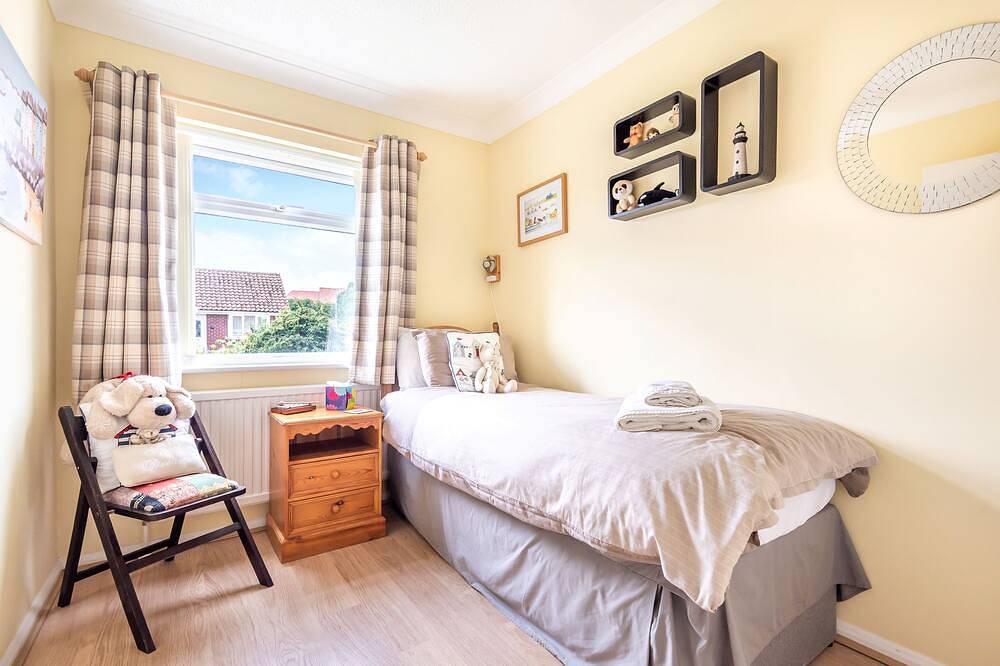 Harpers - sleeps 6 guests  in 3 bedrooms in Burnham Market, Norfolk Coast