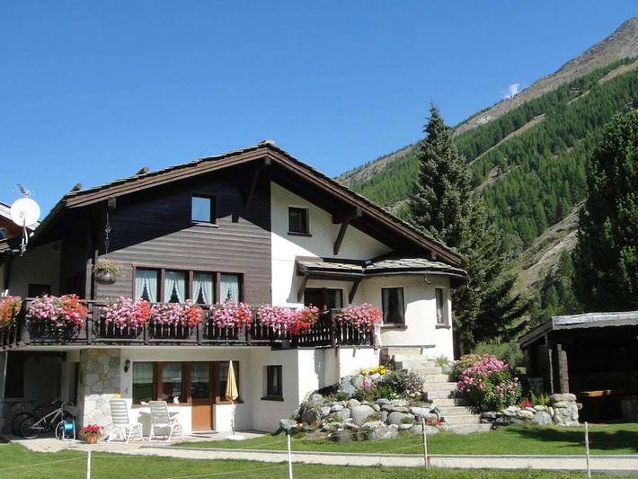 Ferienhaus für 3 Personen, mit Terrasse und Garten in Saas-Grund