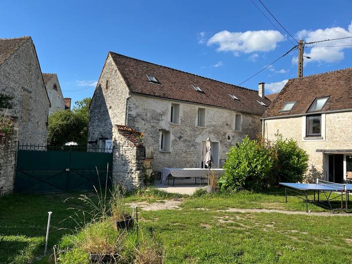 Gîte pour 10 personnes, avec jardin et terrasse, animaux acceptés