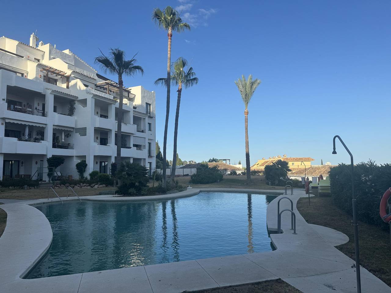 Geheel vakantieappartement, Mijas - Apartment - Sleeps 4 - Pool - Garden in Mijas Golf, Mijas