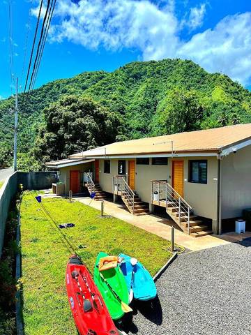 Gîte pour 2 personnes, avec jardin et vue dans Teahupo'o
