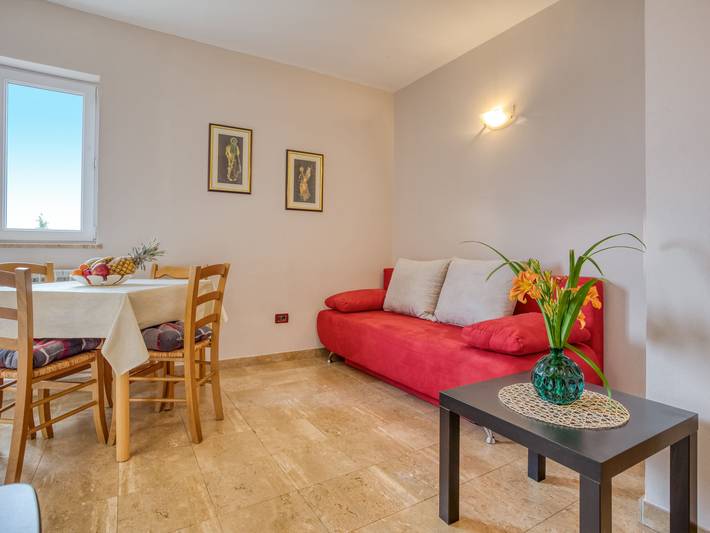 Ferienwohnung für 4 Personen, mit Garten in Poreč - 2