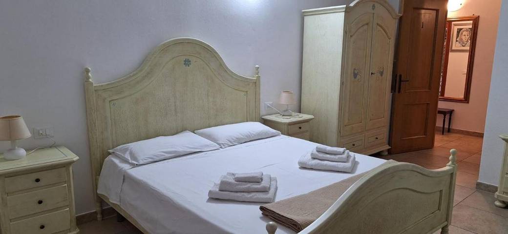 Maison d’hôte pour 3 personnes, avec vue et balcon dans Orosei - 3