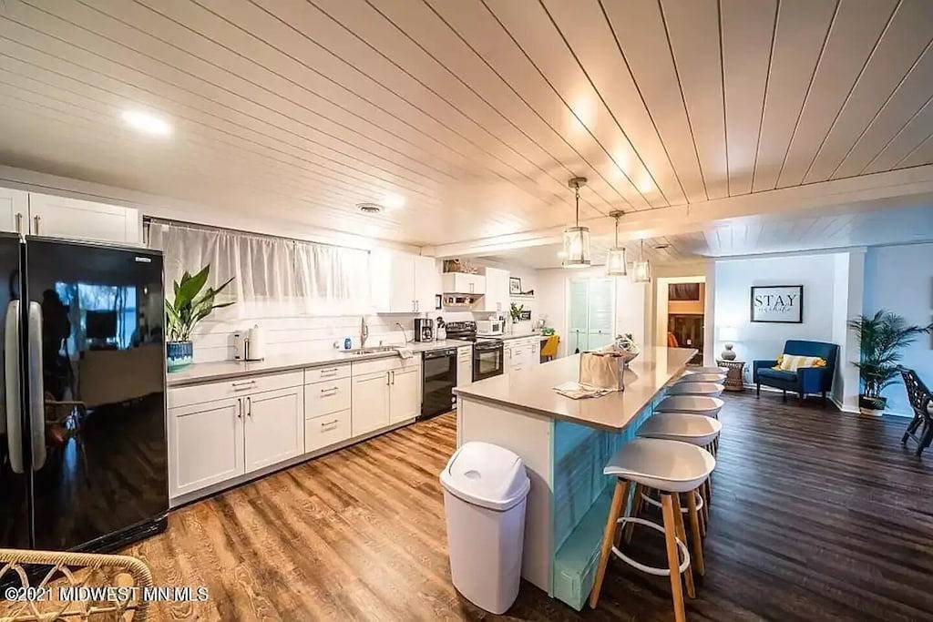 Ganze Wohnung, Condo with Lakefront View. 3 Bedroom, Large entertaining space with Dock / Slip! in Becker County