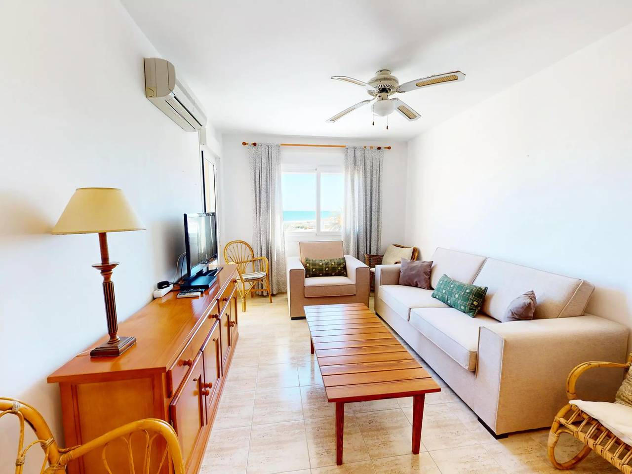 Ganze Wohnung, 3 Zimmer 4 Personen in Oliva, Costa Blanca