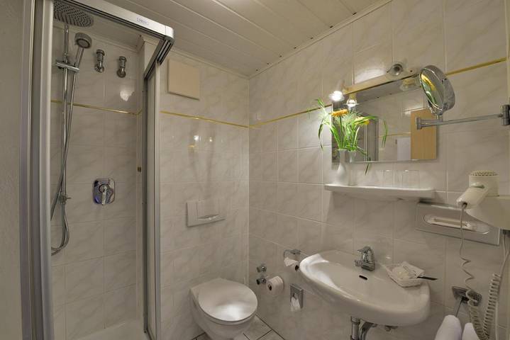 Hotel für 2 Personen, mit Garten und Ausblick, mit Haustier in Altenahr - 3