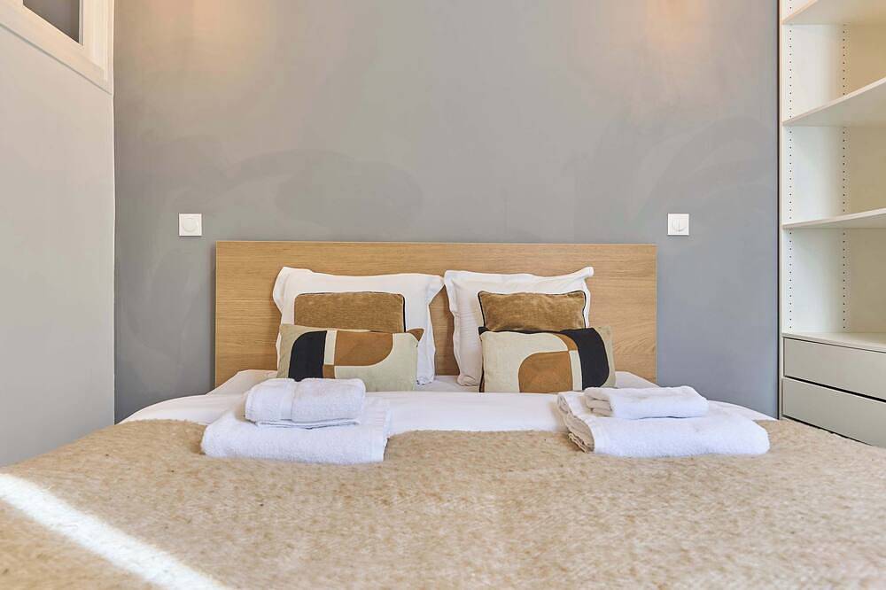 Entire apartment, Charming apartment - Courbevoie - La Défense in Courbevoie, Hauts-de-Seine