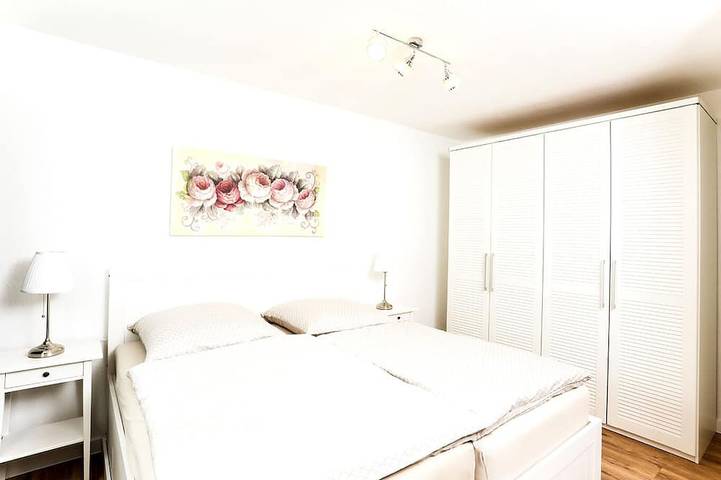 Ganze Wohnung, Barrierefreie Komfort-Ferienwohnung (55qm) mit voll ausgestatter Küche und Wlan in Bad Sassendorf, Kreis Soest