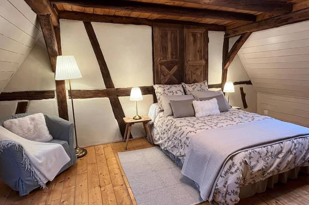 Maison à colombages dans un charmant village alsacien in Weinbourg, Région de Saverne