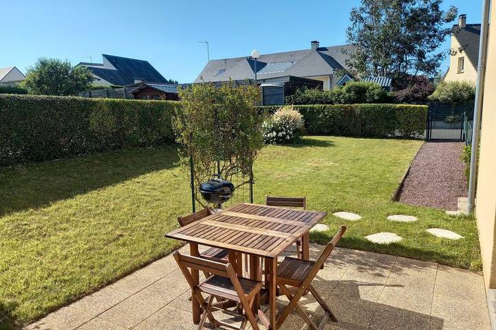 Gîte pour 4 personnes, avec jardin à Anctoville-sur-Boscq