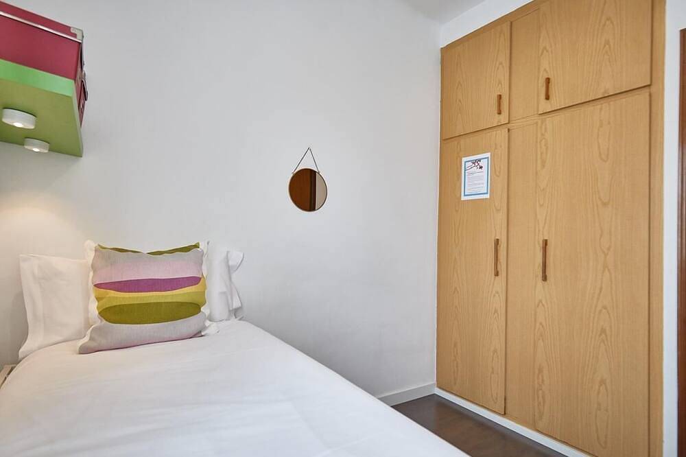 Entire apartment, Bed&Bcn Arquimedes Barcelona in Sant Andreu, Barcelona