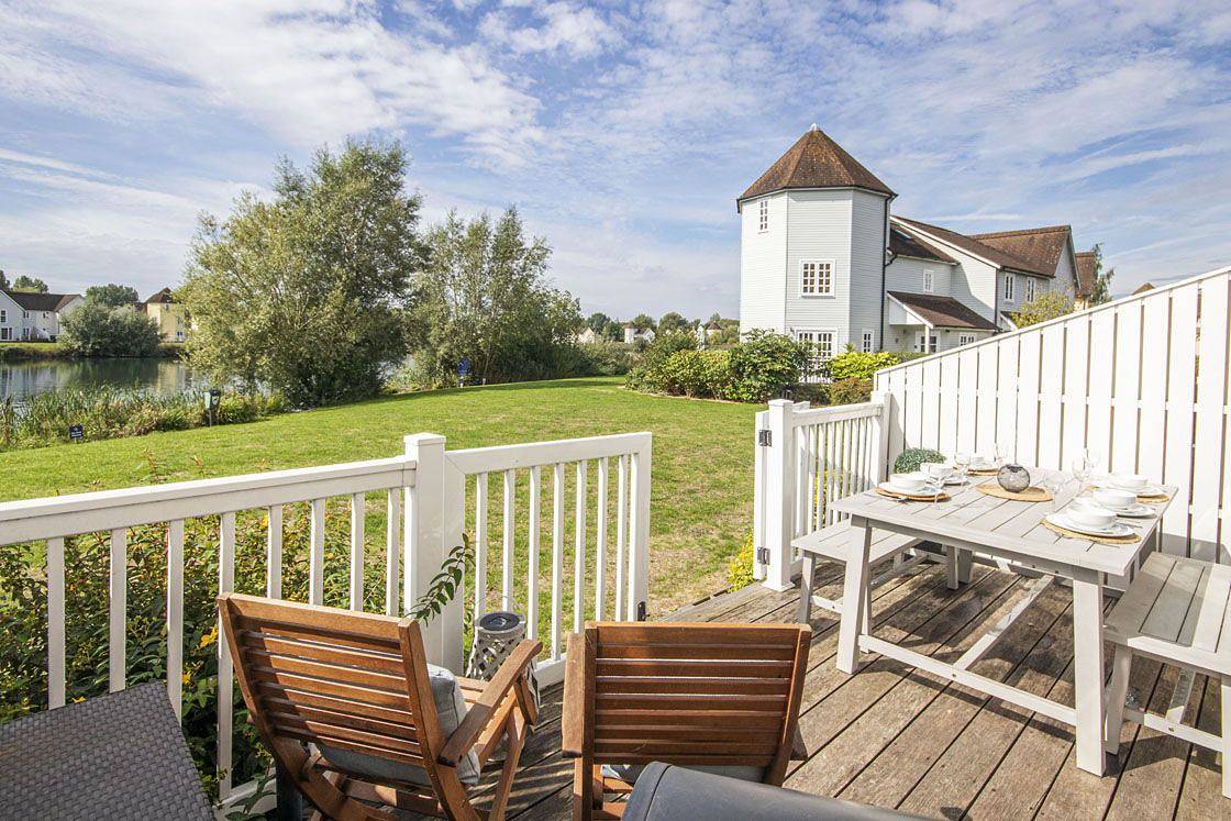 Windrush Lake 87, The Retreat in Gloucestershire