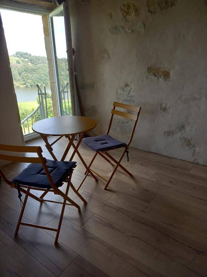 Location de vacances pour 2 personnes, avec vue et jardin à Vielleségure - 3