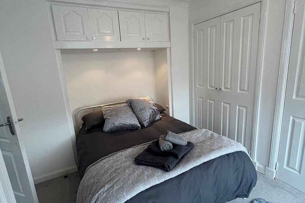 New House interior May 2024. 3 bedroom detached 140m2. Private gardens/parking in Ayr, Firth Of Clyde