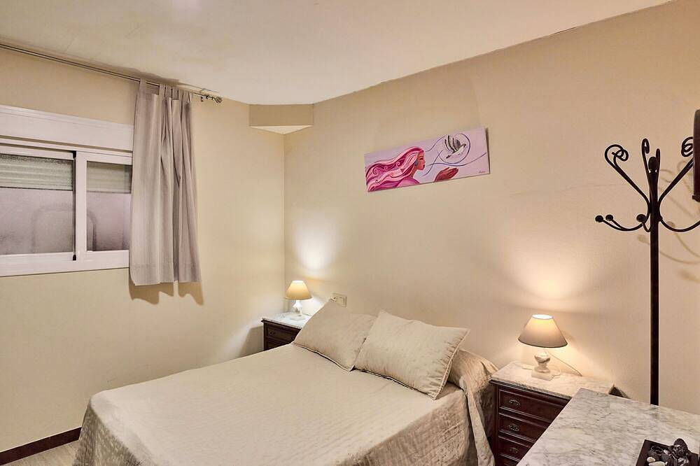 Apartamento entero, Apartamento 'Luque Un Pueblo Con Encanto' con Balcón, Wi-Fi y Aire Acondicionado in Luque, Sierras Subbéticas