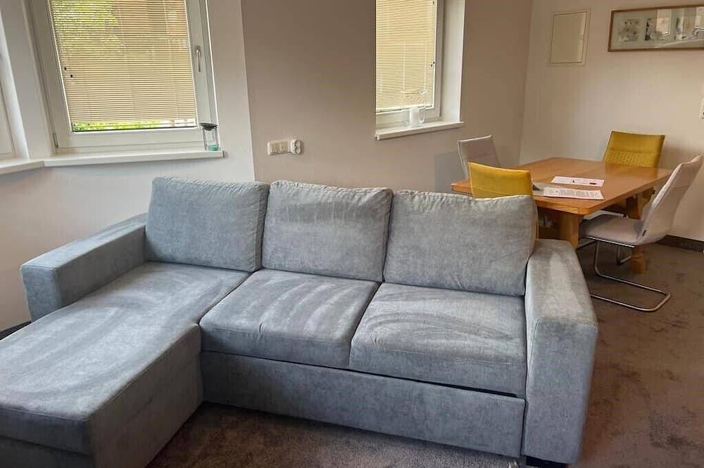 Ganze Wohnung, Nähe zur Bergbahn, neu renoviert, Sky Tv & Wlan inklusive, 2 Schlafzimmer in Rohrberg, Bezirk Schwaz